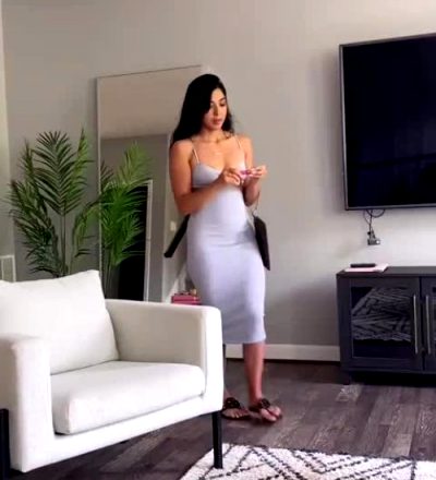 Bonnie – Latina Skips Lunch Date With Friends