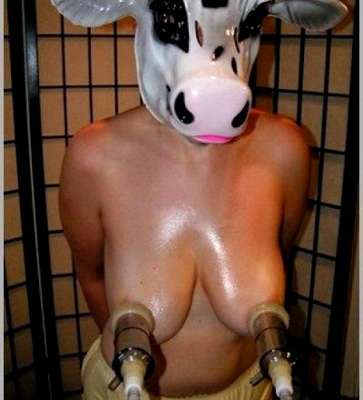 Caw Mask Woman Pumped Nipples with Caw Milking Machine